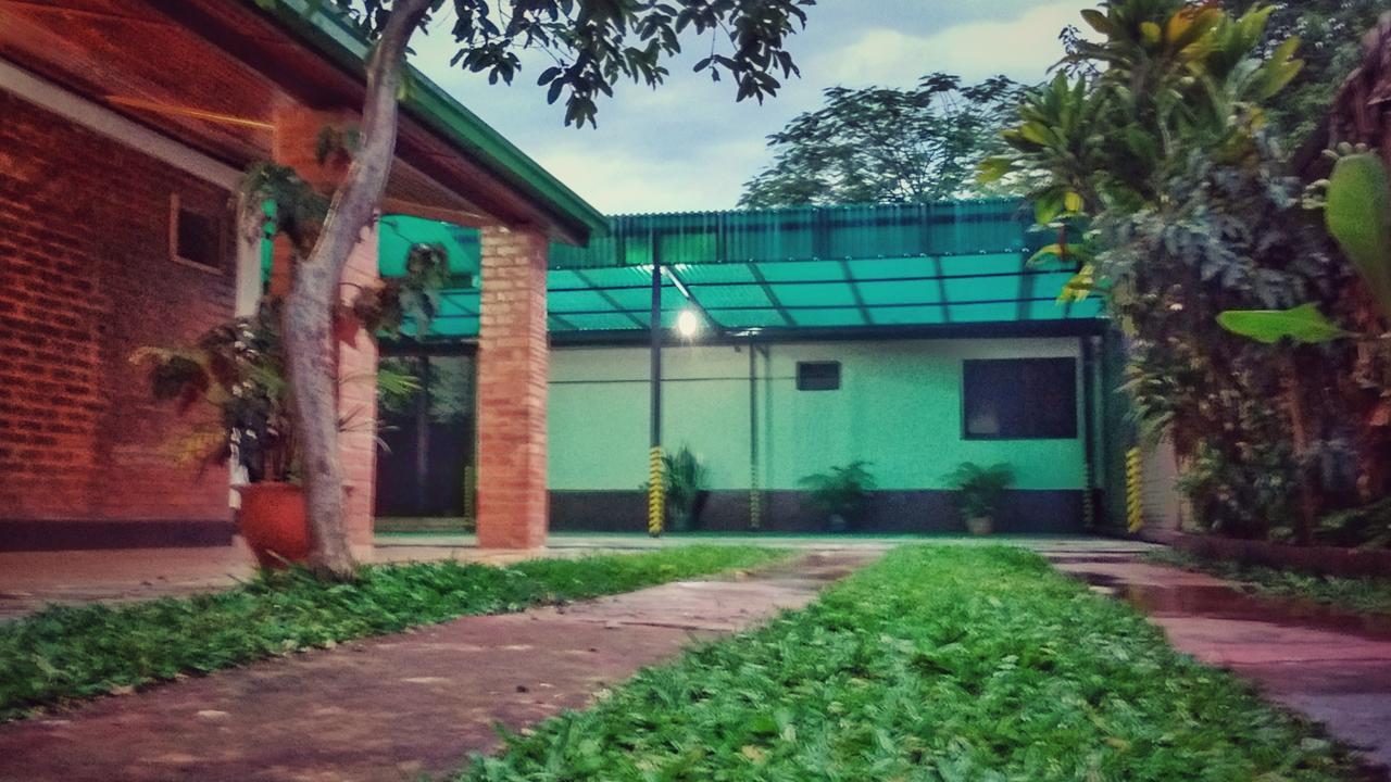 Apart Hotel Las Guayabas Puerto Iguazú Exteriör bild